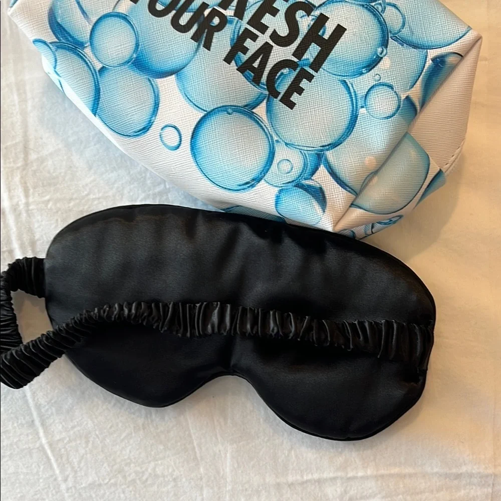 Neutrogena Makeup Bag & Black Sleep Mask for Immersive Relaxation